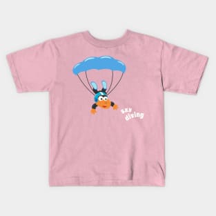 cartoon illustration of skydiving with litlle dinosaur Kids T-Shirt